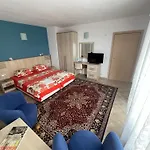 таня דירה